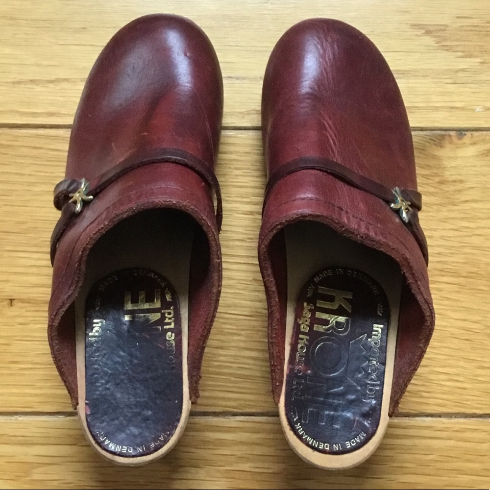 Vintage Krone Leather Denmark Wood Heel Clogs